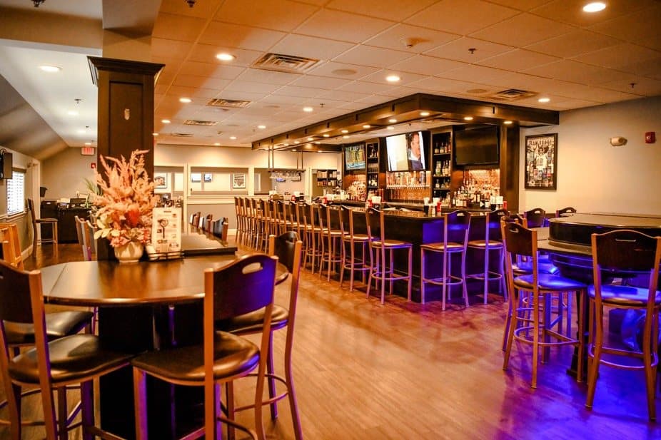 The dining room and bar at Sudbury Point Grill